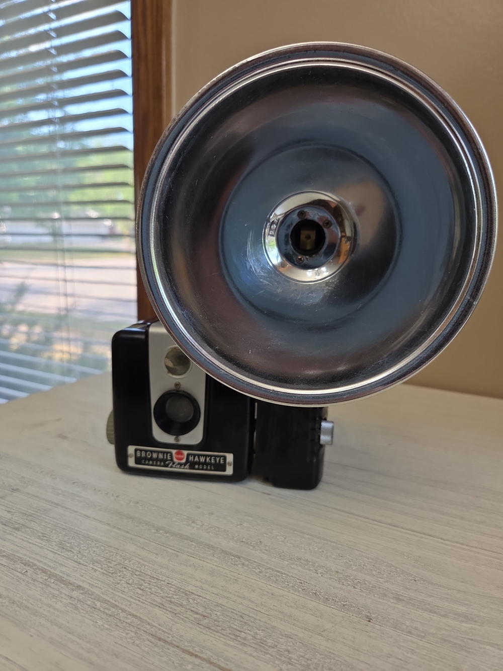 Kodak Brownie Hawkeye Camera with Black Flash - Classic Vintage Styling Untested